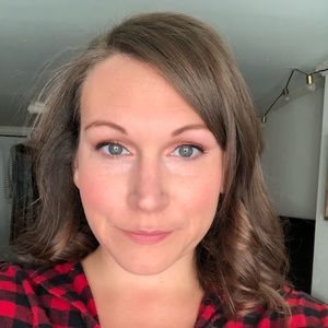 Meet your Posher, Alison